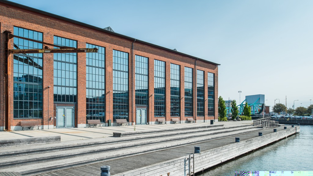 Fasad och vatten media evolution city